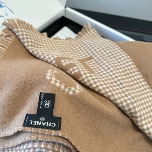 CHANEL Women’s Cream and Tan Soft Scarf - Picture 3 of 5